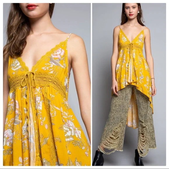POL Feminine Floral Yellow Tunic Top - Picture 1 of 8